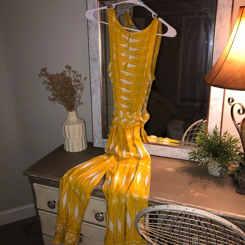 Cute Romper! - Picture 4 of 6